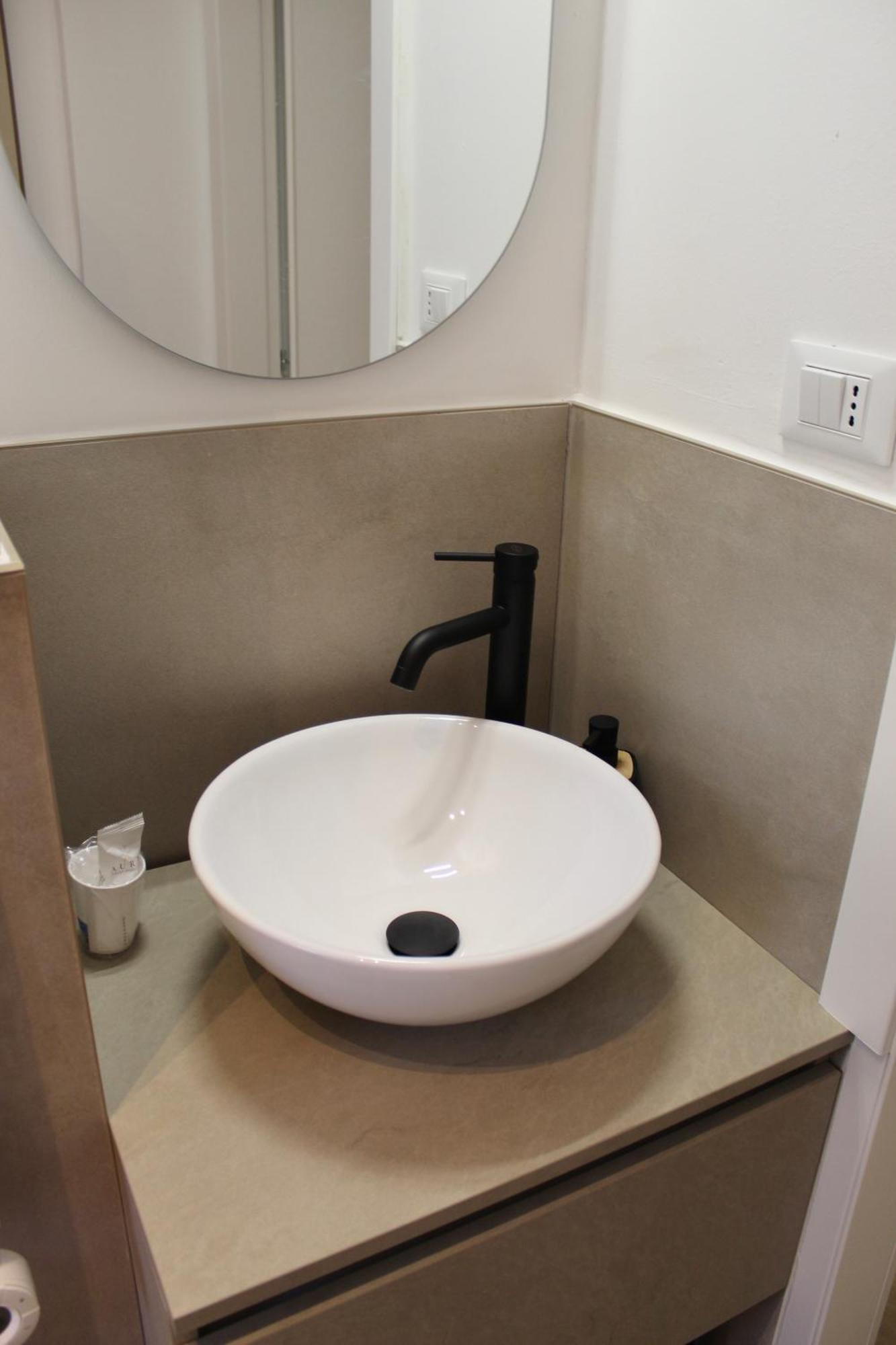 Noach Experience Apartment ลีวอร์โน ภายนอก รูปภาพ